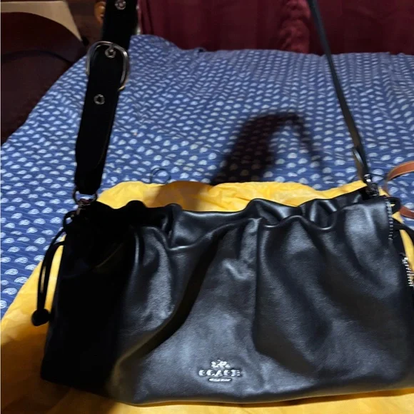 Coach large Faye leather bag - Picture 1 of 11